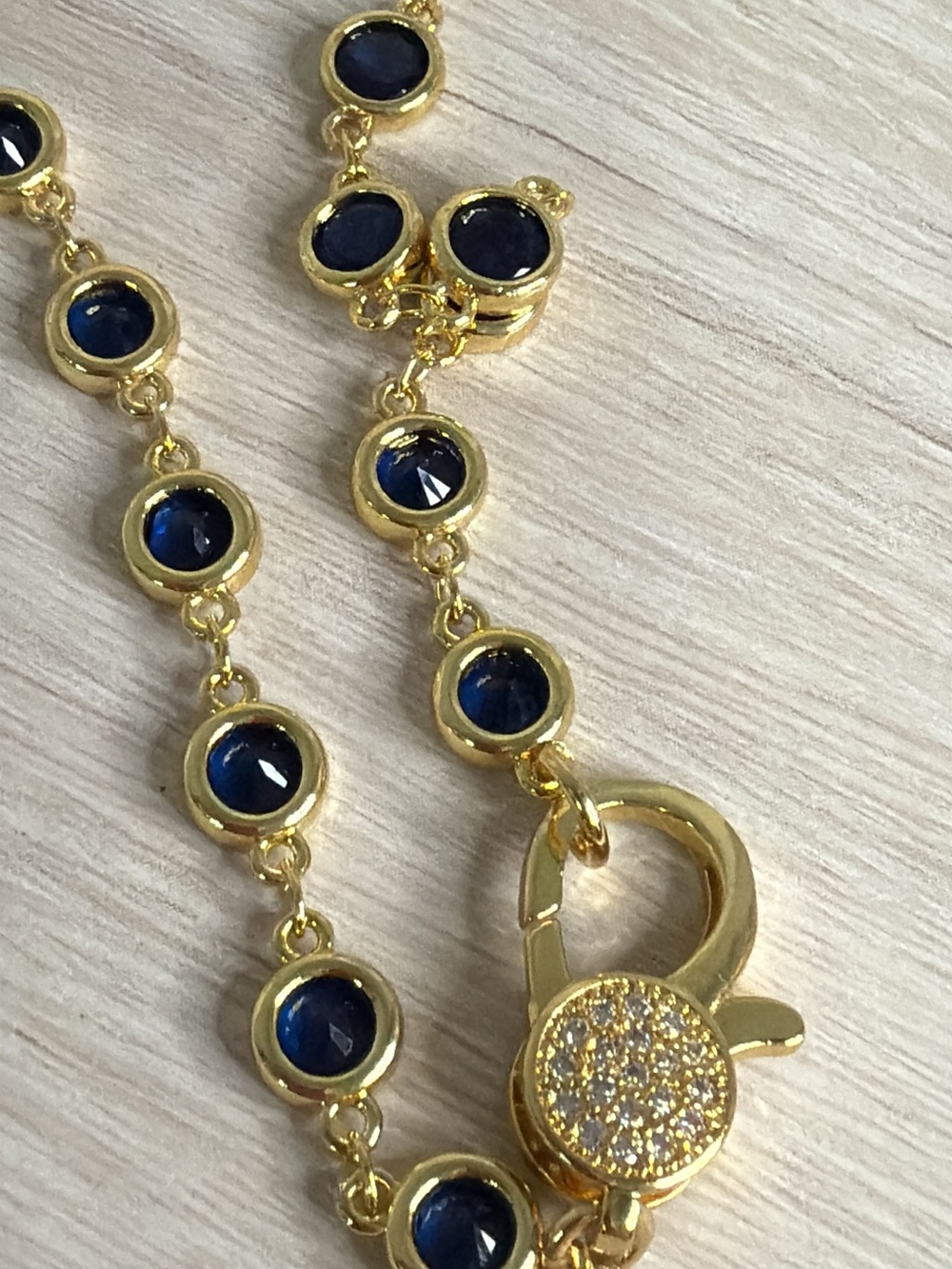 Lumi Bezel gold tone 20 inch necklace B
new